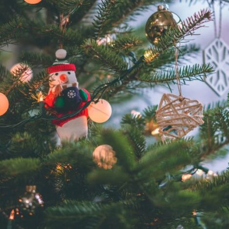 Natural Prelit Christmas Trees Ornaments