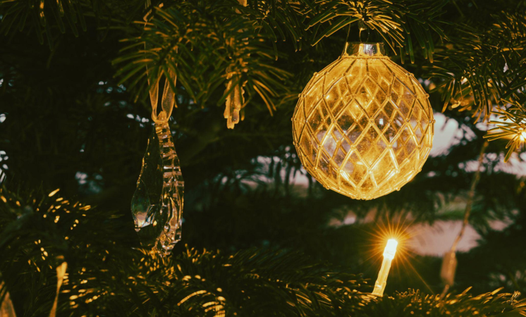 How Pre-lit Artificial Christmas Trees Can Help Keep Your Fitness Goals on Track